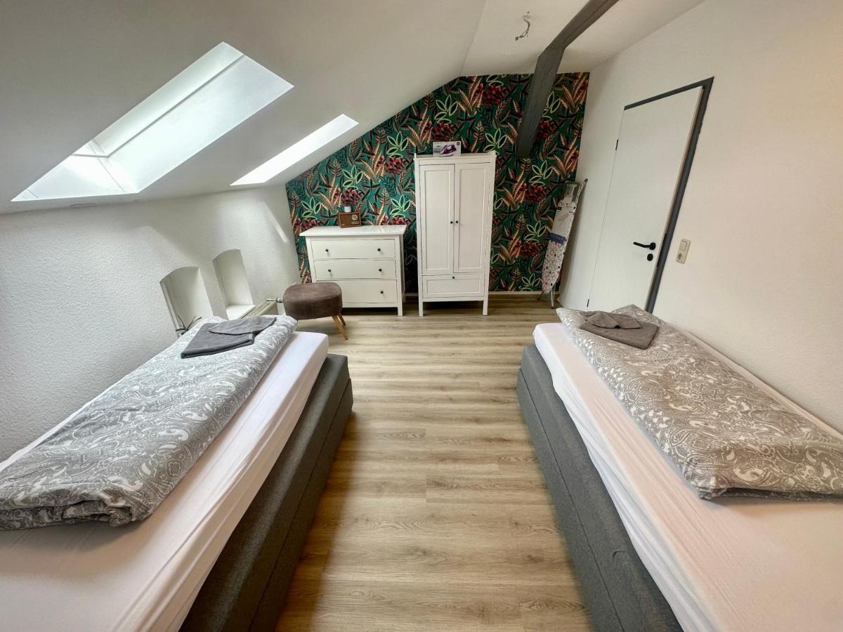 Apartment Zum Bunten Schmetterling Inkl. Parkplatz Erfurt Exterior foto